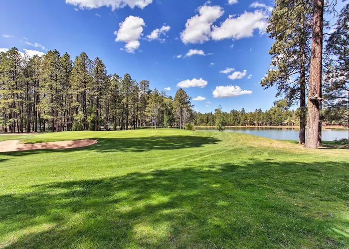 4 Mi To Lake: Pet-friendly In