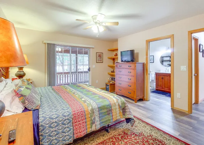 4 Mi To Lake: Pet-friendly In *