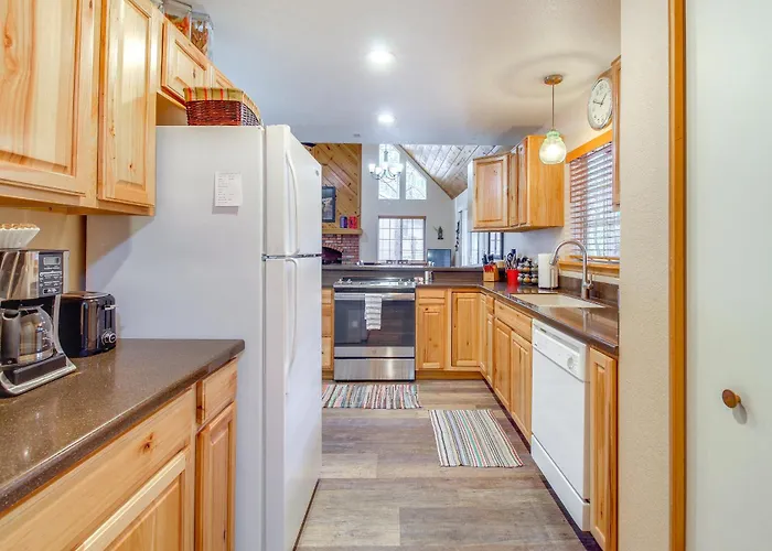 4 Mi To Lake: Pet-friendly In Holiday home *
